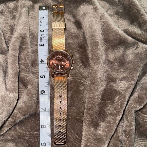Geneva Gold Mesh Watch Elegant Accessories - Picture 4 of 4